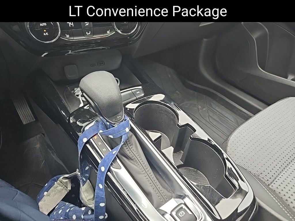 Used 2024 Chevrolet Trax LT w/ Sunroof Package image 13