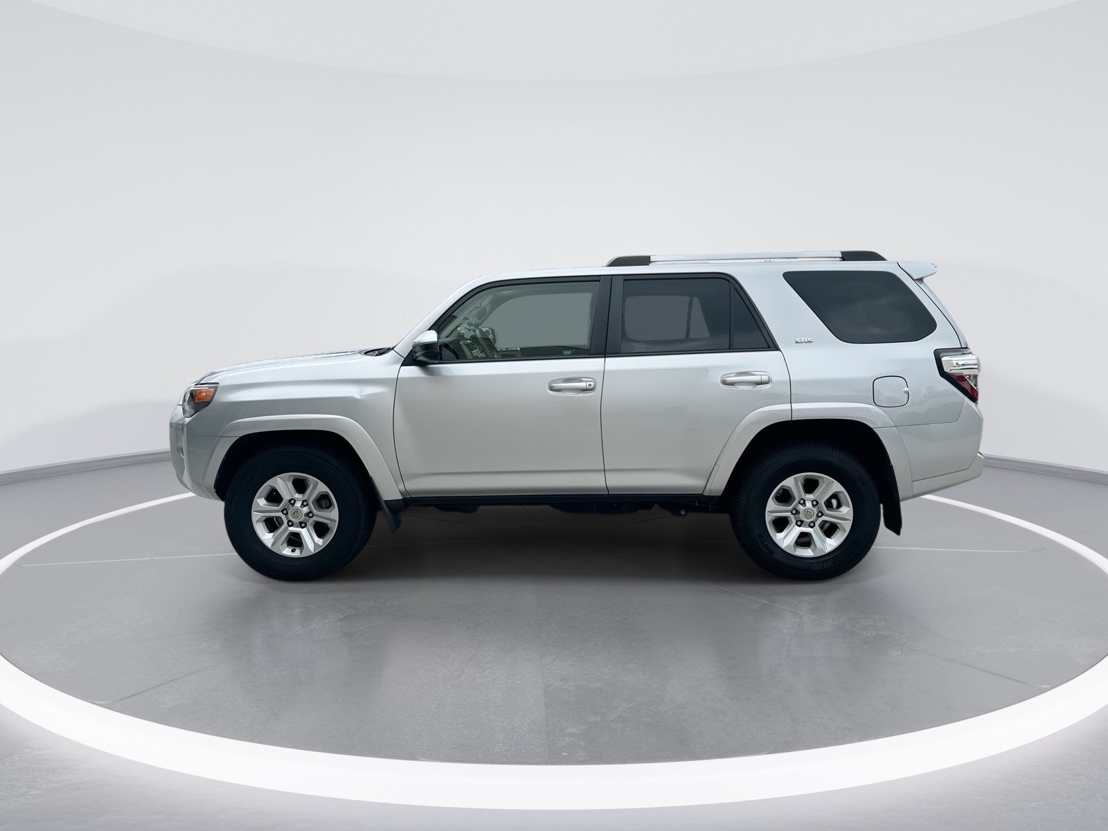 Used 2021 Toyota 4Runner SR5 RWD image 6