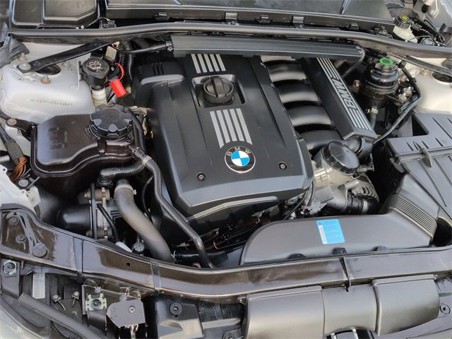 Used 2010 BMW 328i xDrive Sedan image 30