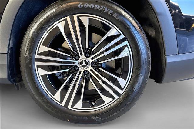 New 2026 Mercedes-Benz EQS 400 4MATIC SUV image 28