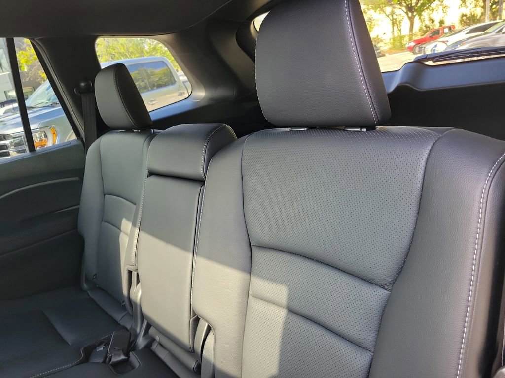 Used 2023 Honda Passport EX-L image 19