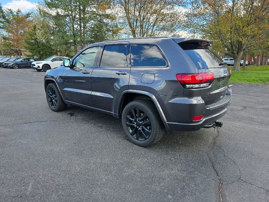 Used 2021 Jeep Grand Cherokee Laredo X AWD/4WD image 6