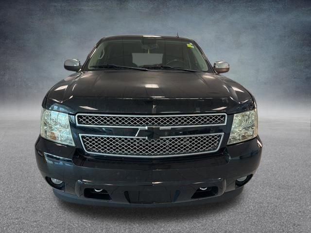 Used 2013 Chevrolet Tahoe LTZ image 3