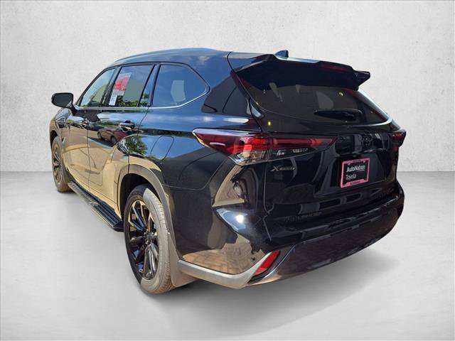 New 2026 Toyota Highlander Limited AWD/4WD image 8