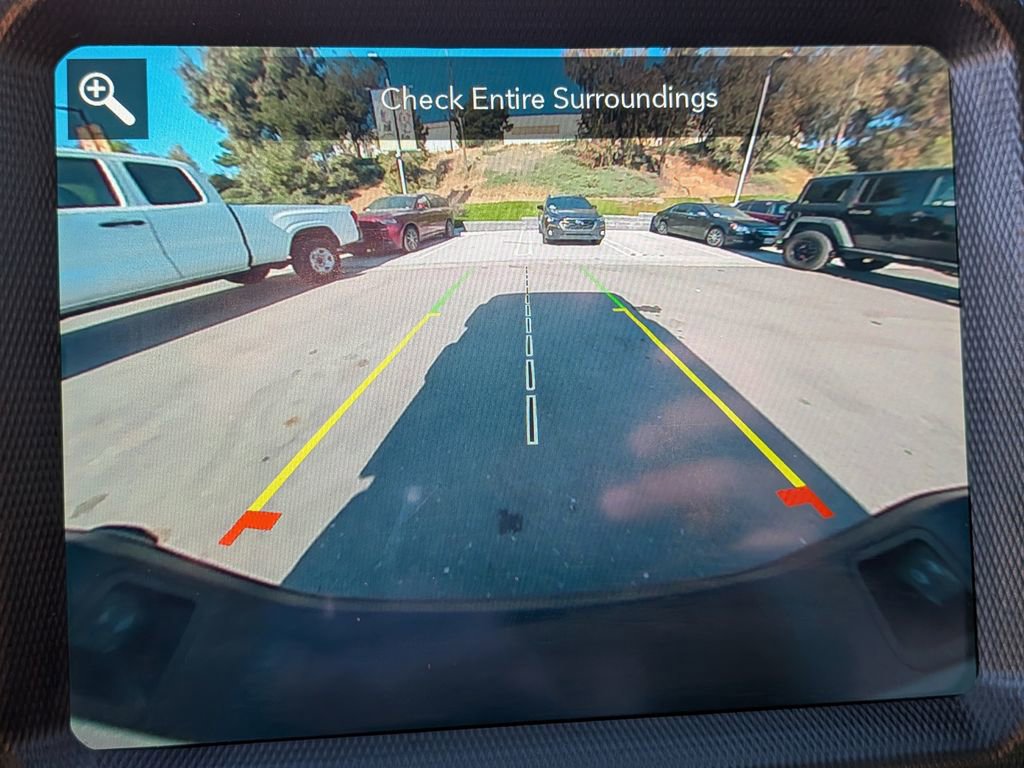 Used 2023 Jeep Gladiator Willys image 18