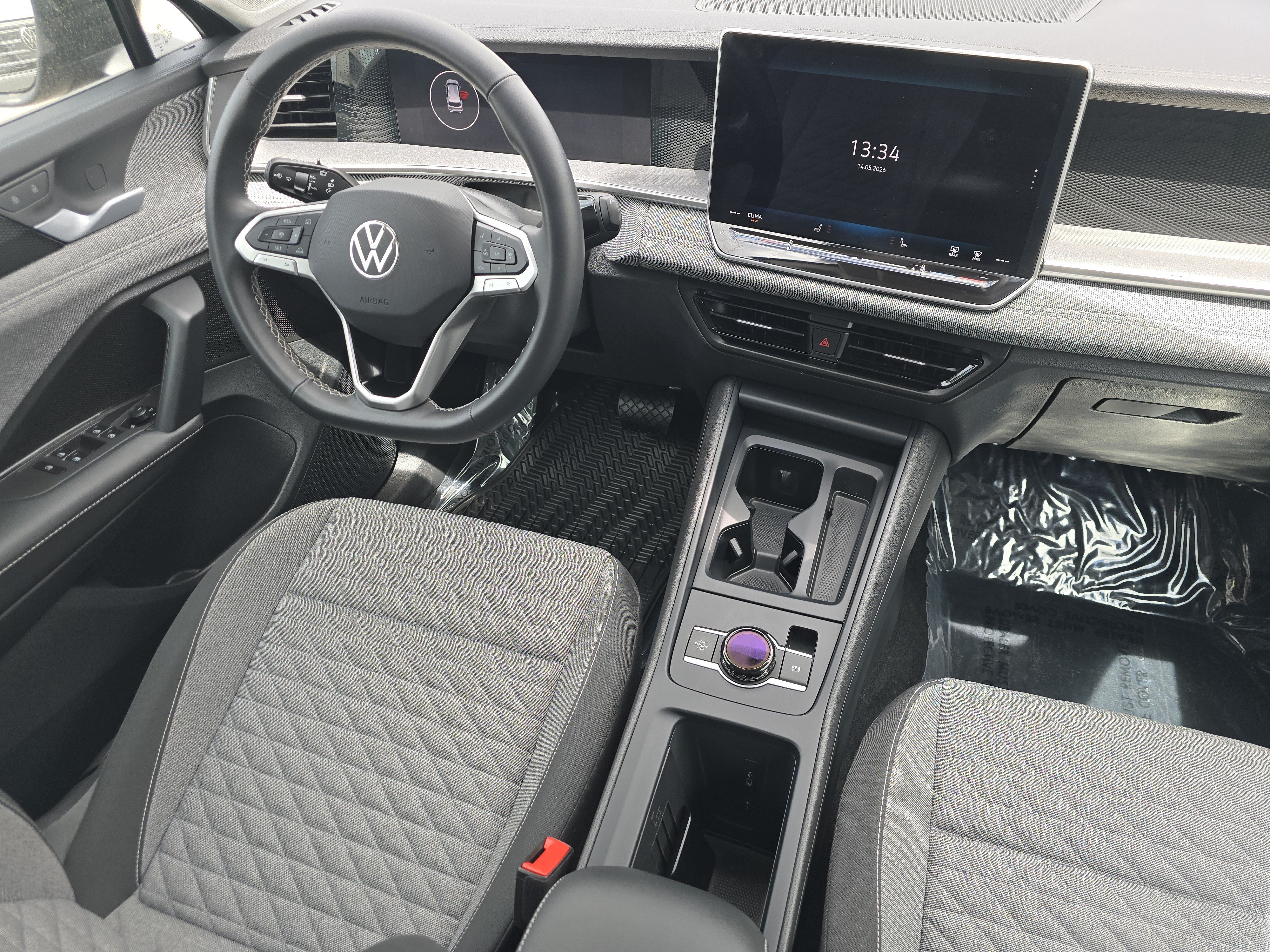New 2025 Volkswagen Tiguan S AWD/4WD image 19