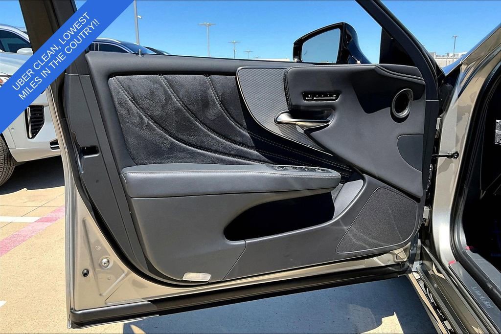 Used 2024 Lexus LS 500 F Sport w/ Dynamic Handling Package image 23