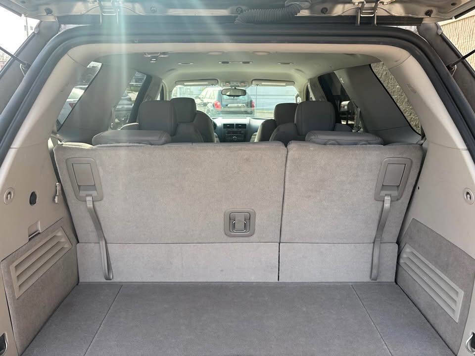 Used 2008 Saturn Outlook XE w/ Preferred Package image 4