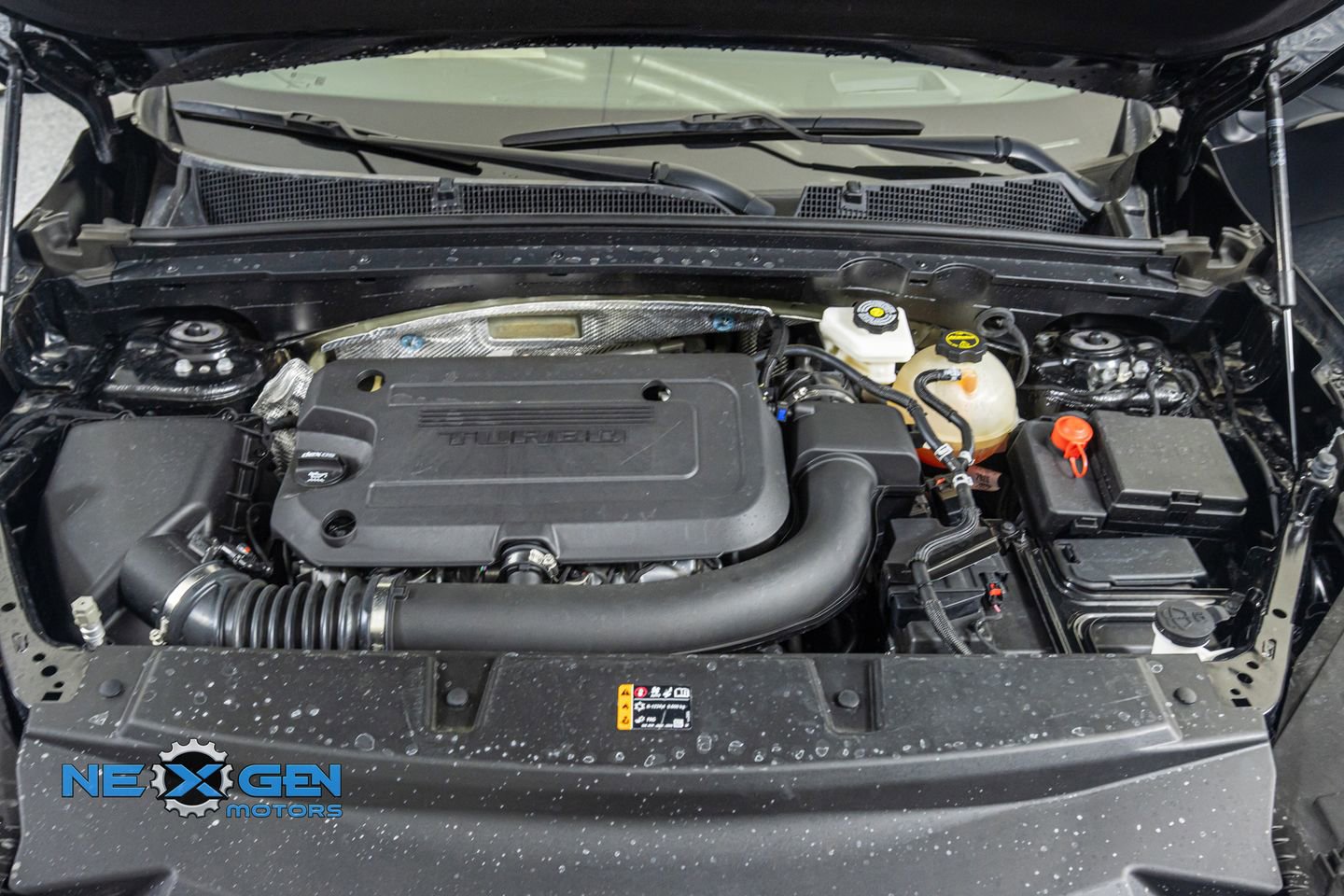 Used 2025 Buick Envision Preferred AWD/4WD image 45