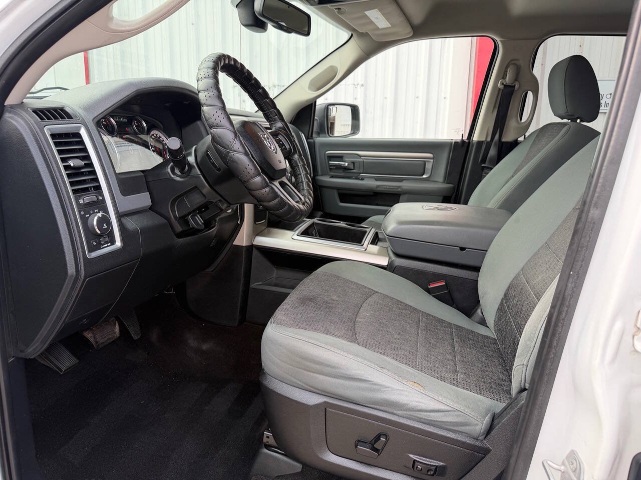 Used 2015 RAM 1500 Lone Star RWD image 15