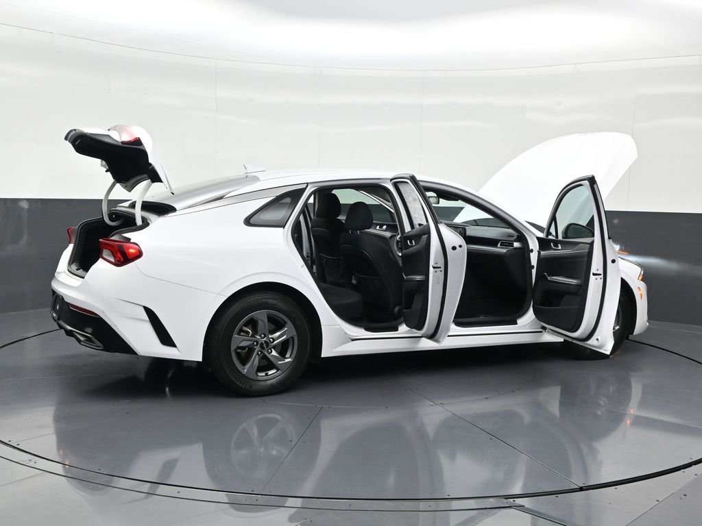 Used 2023 Kia K5 LXS image 31