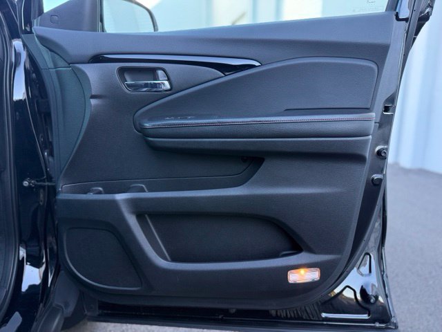 Used 2017 Honda Ridgeline Black Edition image 17