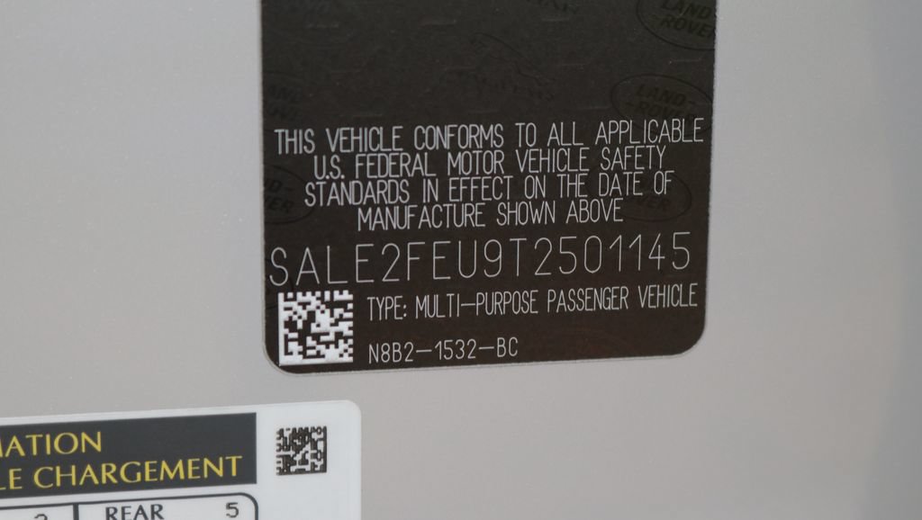 Used 2026 Land Rover Defender 130 X-Dynamic SE AWD/4WD image 29