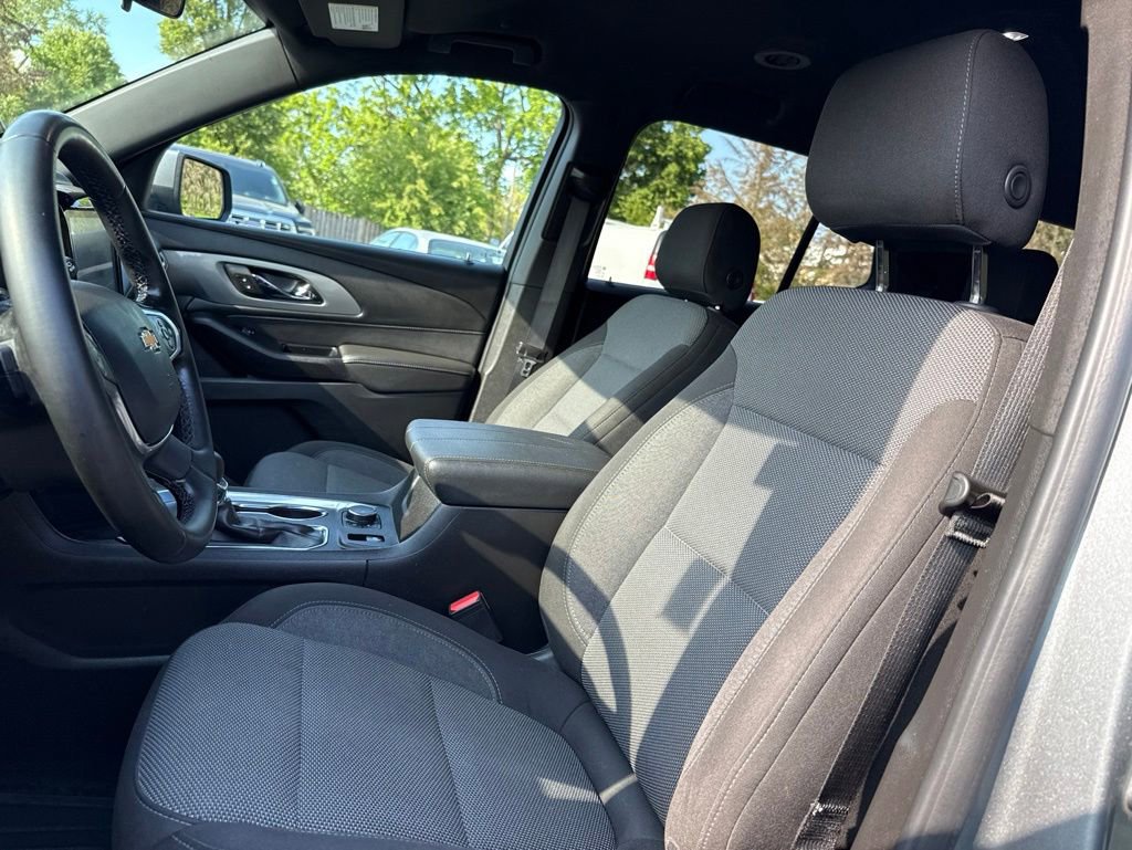 Used 2023 Chevrolet Traverse LT w/ LPO, Floor Liner Package AWD/4WD image 12