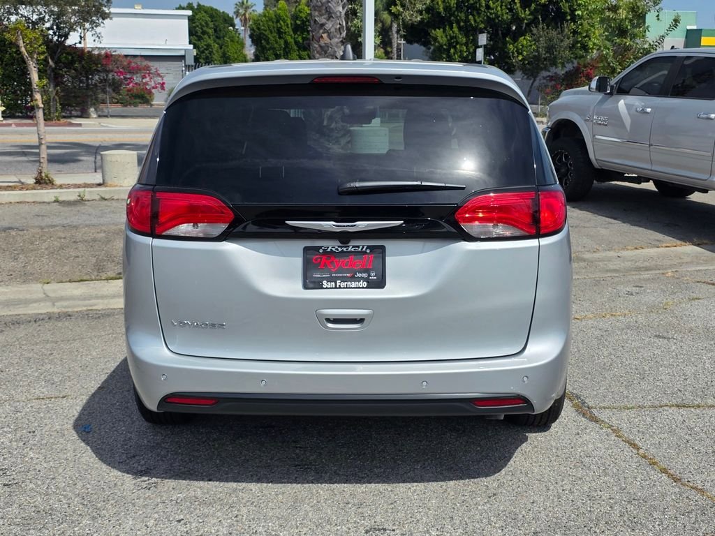 New 2026 Chrysler Voyager LX FWD image 5