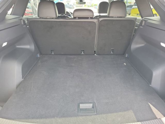 Used 2024 Volkswagen Atlas Cross Sport SE image 26