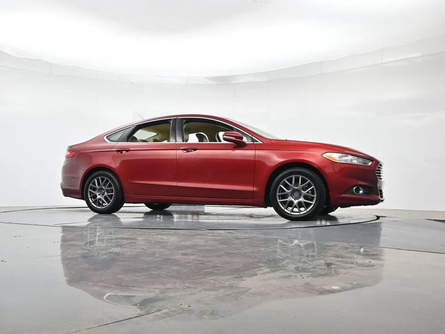 Used 2014 Ford Fusion SE w/ Equipment Group 202A FWD image 31