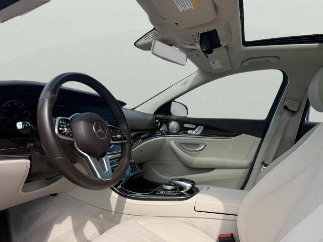 Used 2019 Mercedes-Benz E 300 4MATIC image 10