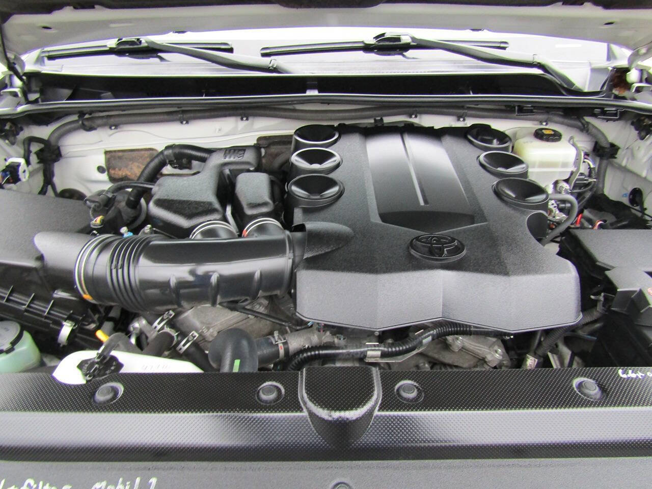 Used 2019 Toyota 4Runner Limited image 21