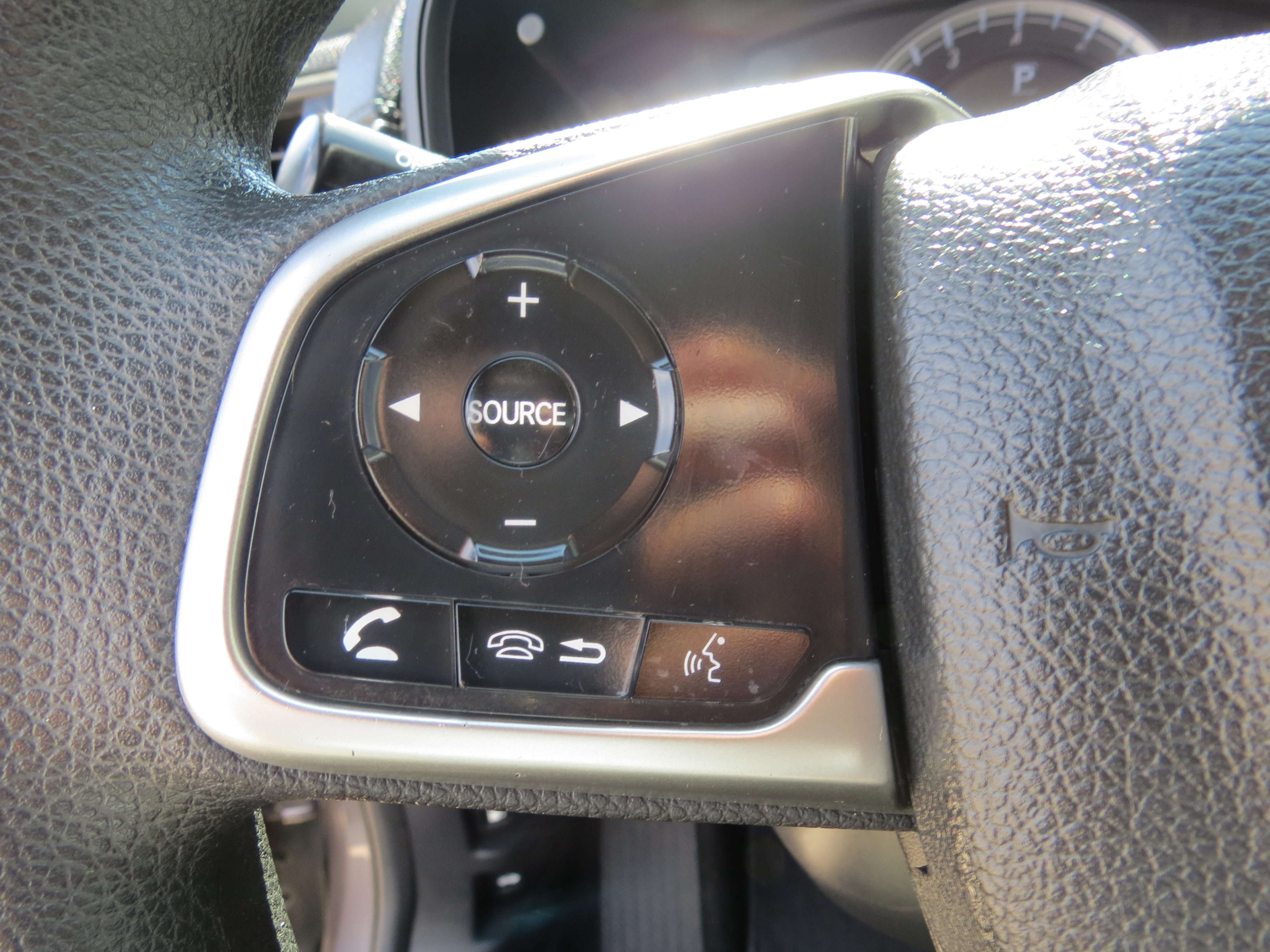 Used 2018 Honda CR-V LX image 14