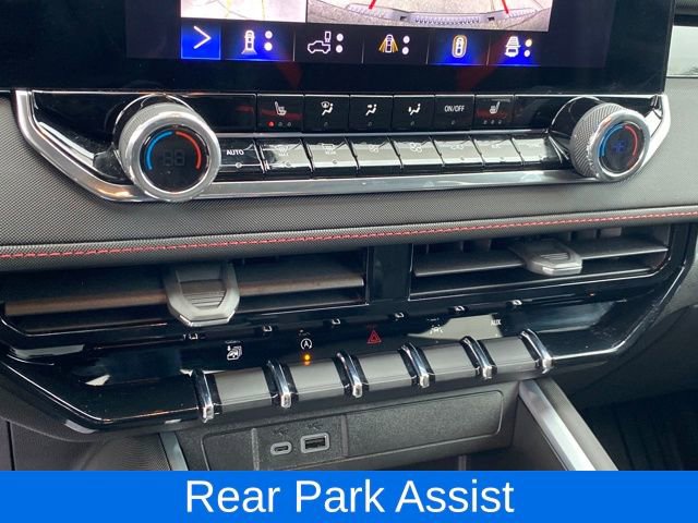 Certified 2024 Chevrolet Colorado Z71 w/ Z71 Convenience Package 2 image 14