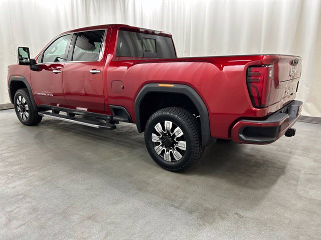 Used 2024 GMC Sierra 2500 Denali w/ Denali Reserve Package AWD/4WD image 3