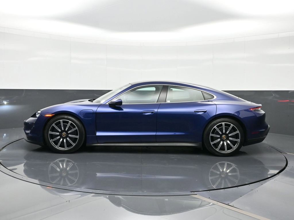 Used 2022 Porsche Taycan image 5