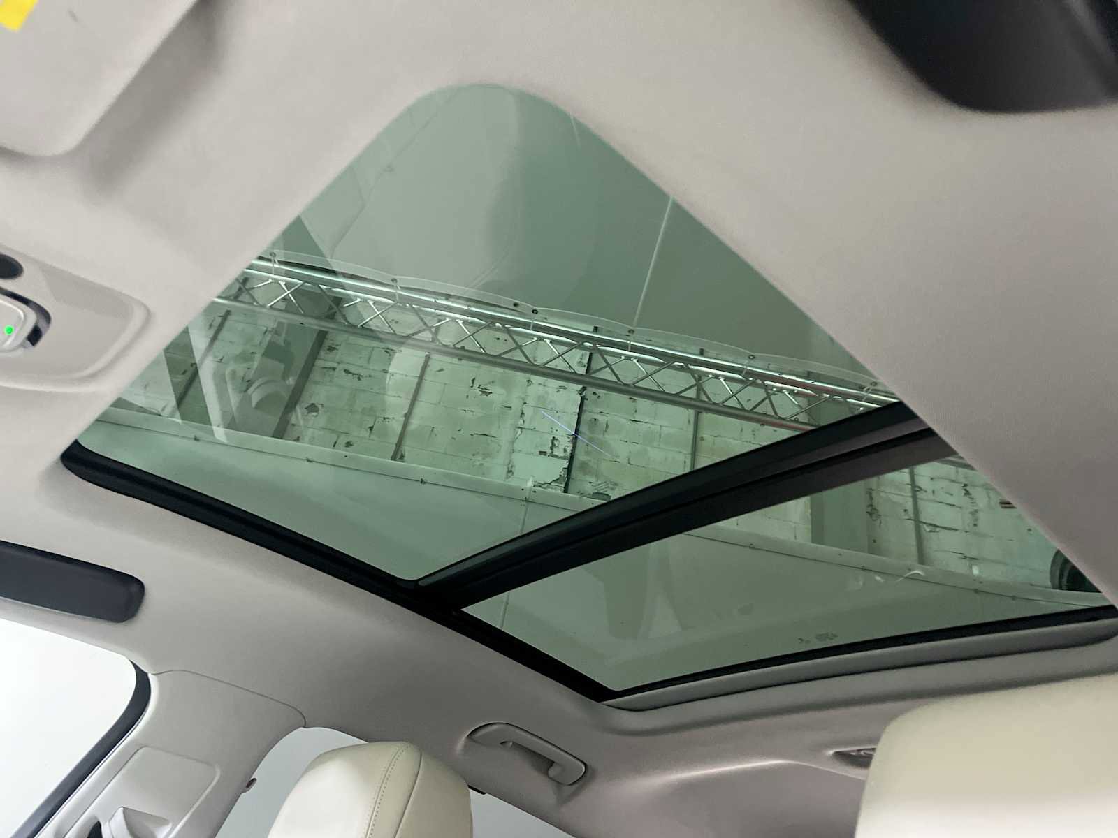 Used 2019 Audi e-tron Prestige image 22