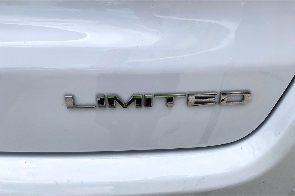 Used 2022 Jeep Compass Limited AWD/4WD image 8