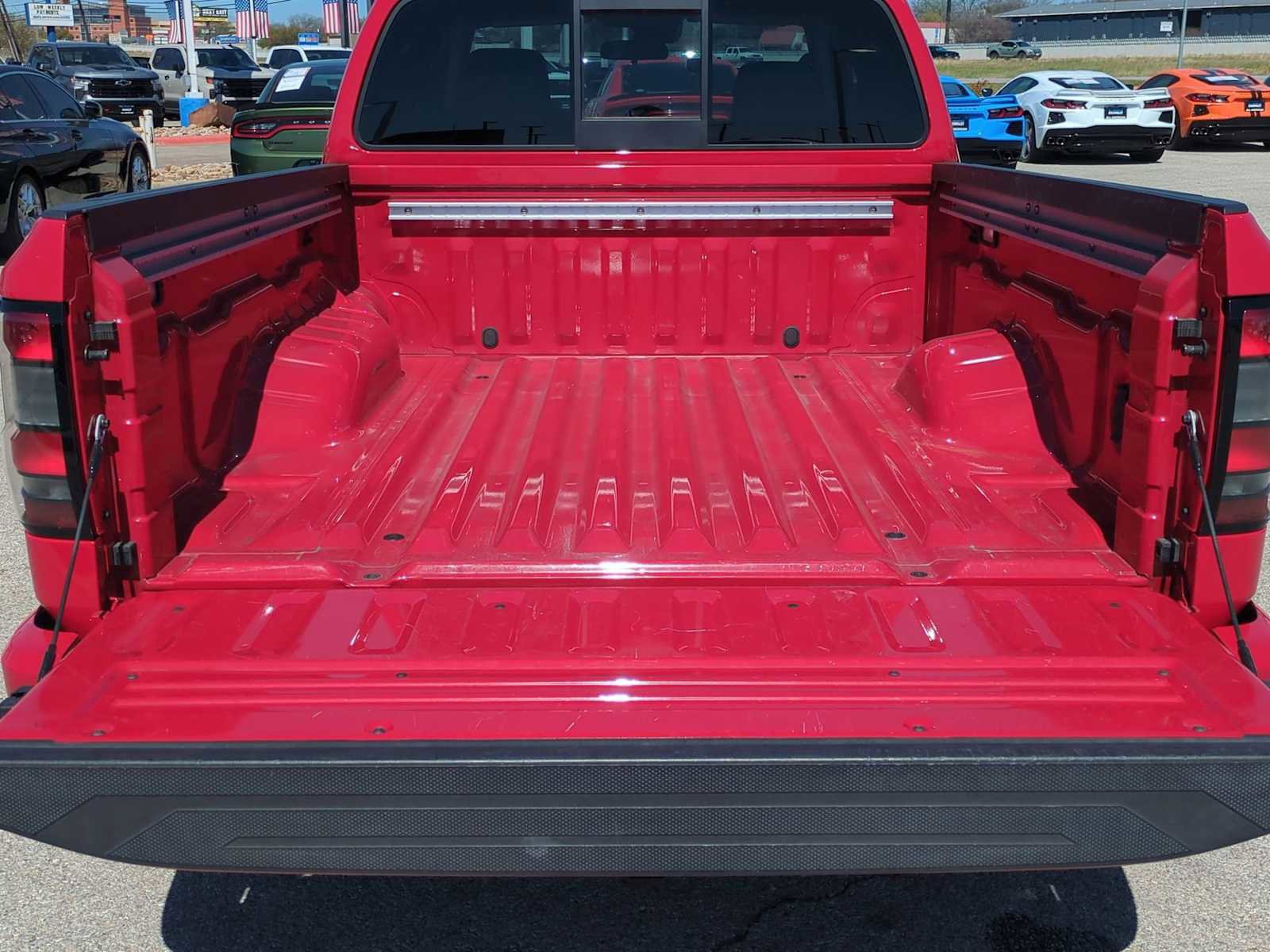 Used 2022 Nissan Frontier SV image 23
