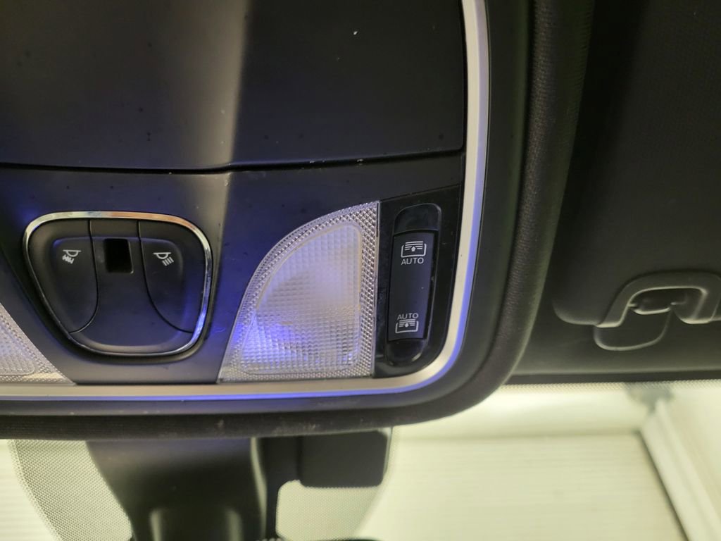 Used 2016 Chrysler 200 S w/ Navigation & Sound Group I image 14