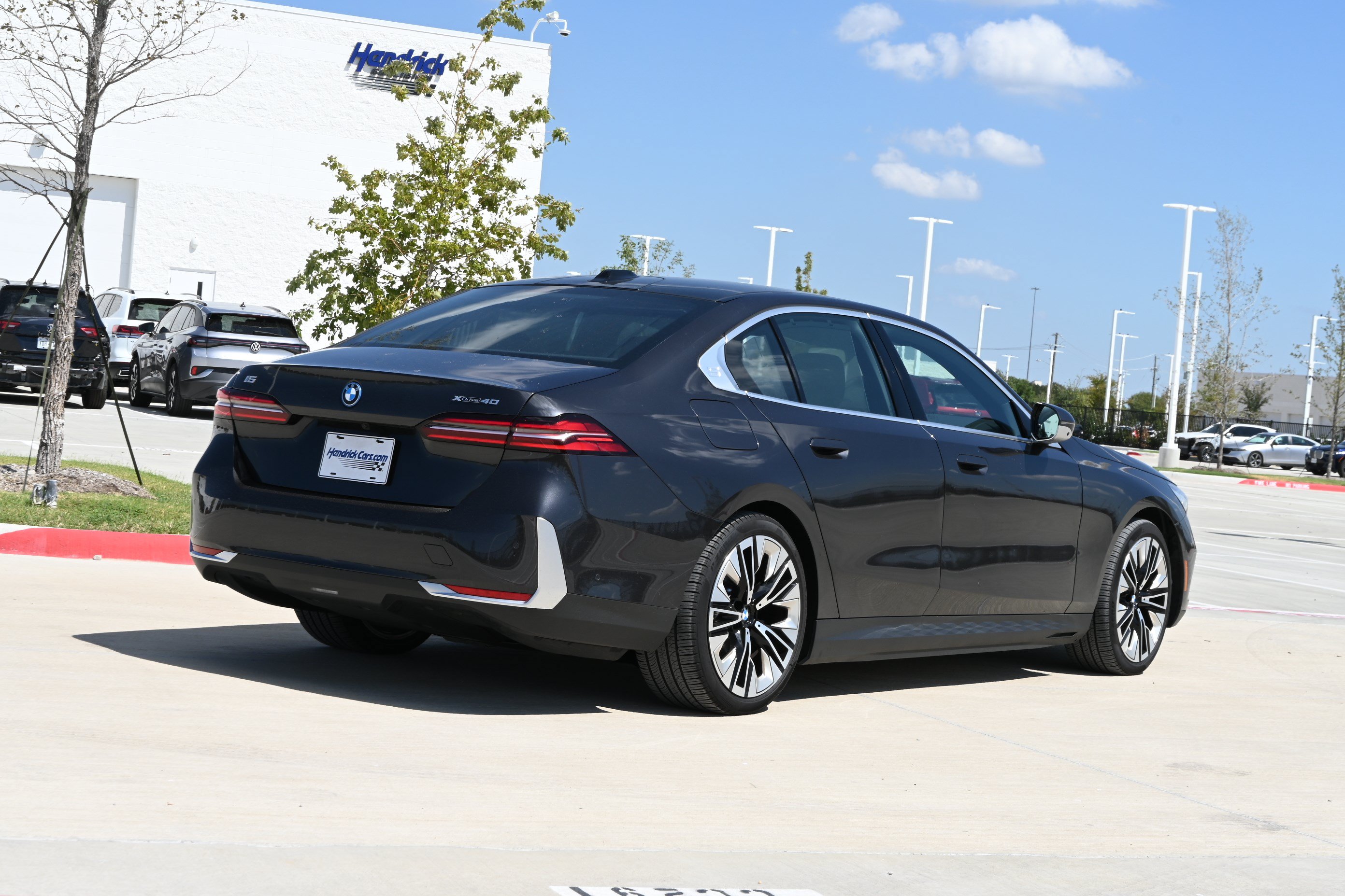 Certified 2026 BMW i5 eDrive40 AWD/4WD image 9