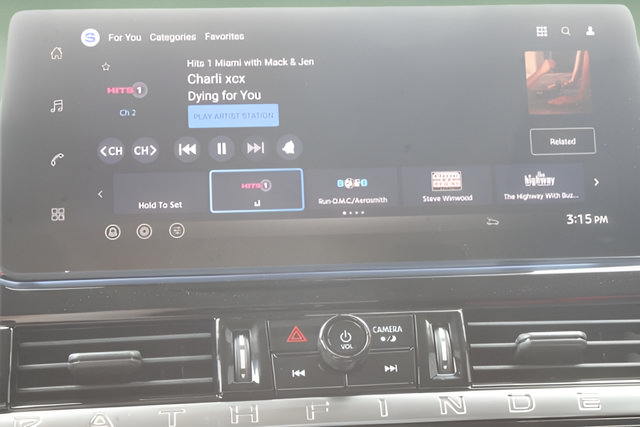 New 2026 Nissan Pathfinder SL AWD/4WD image 38
