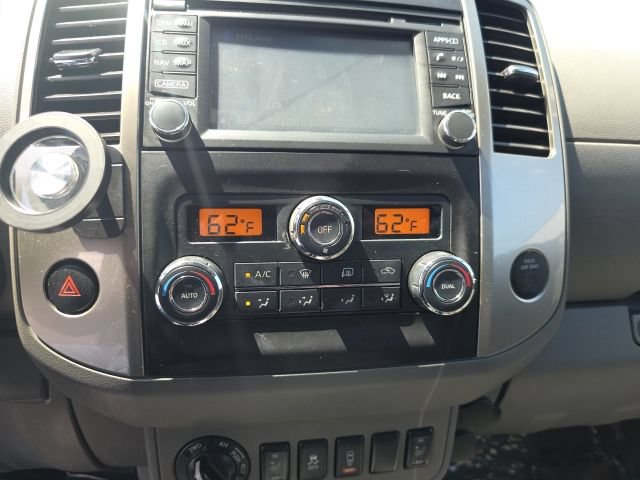 Used 2015 Nissan Frontier SL w/ Moonroof Package AWD/4WD image 26