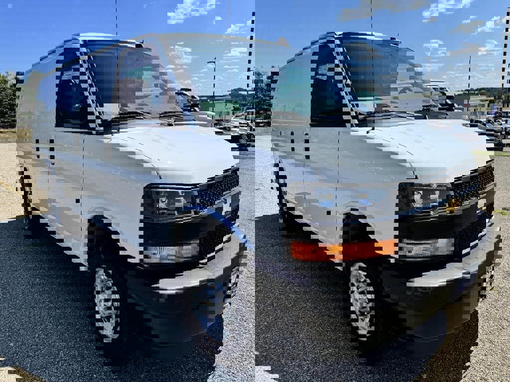 New 2025 Chevrolet Express 2500 WT w/ Communications Package image 7