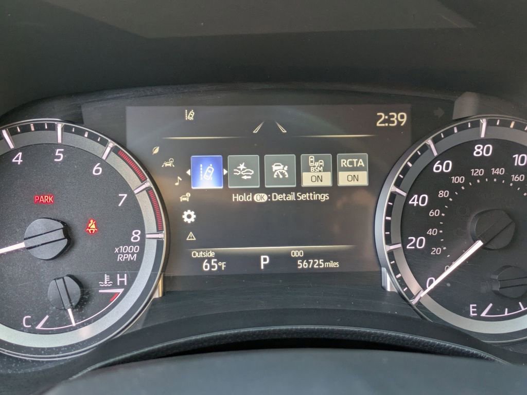 Used 2024 Toyota Highlander LE image 22