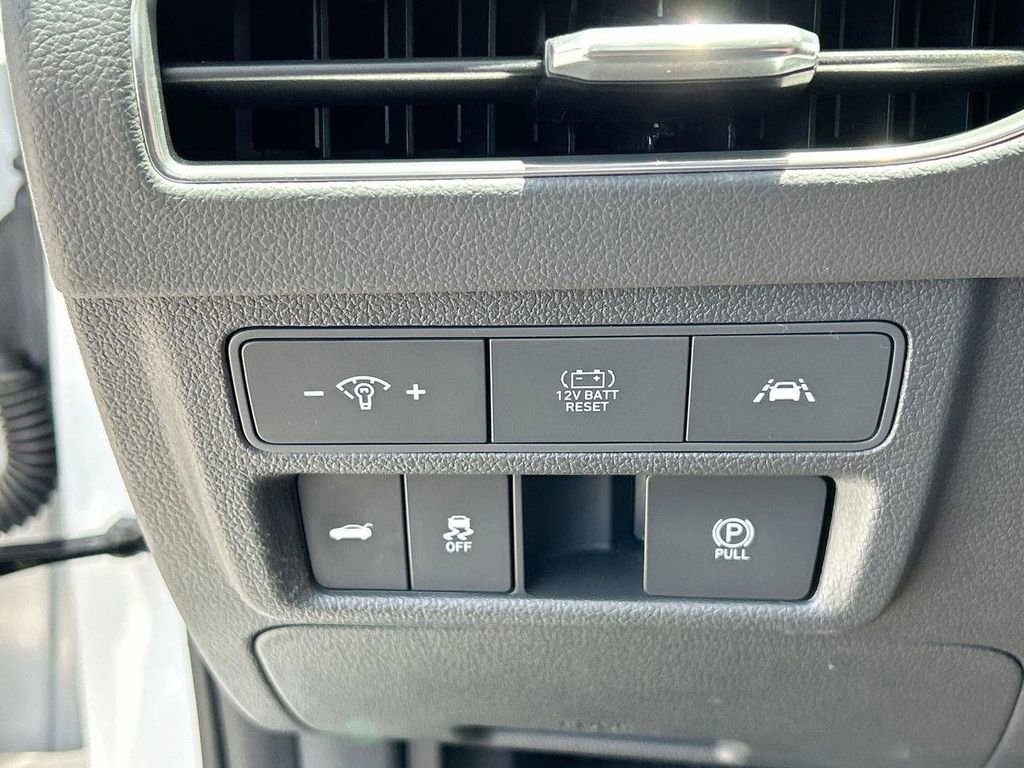 Used 2021 Hyundai Sonata Limited FWD image 27