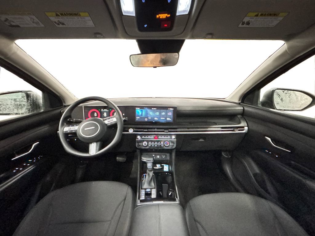 Certified 2025 Hyundai Tucson SE image 15