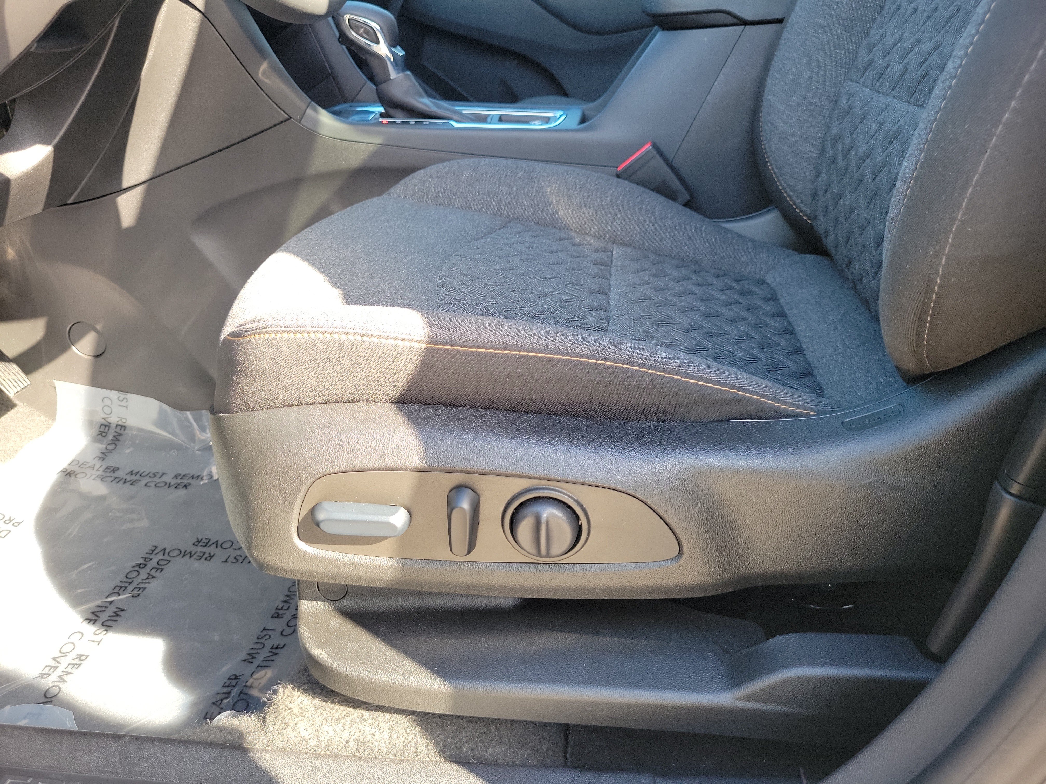 Used 2024 Chevrolet Equinox LT FWD image 12