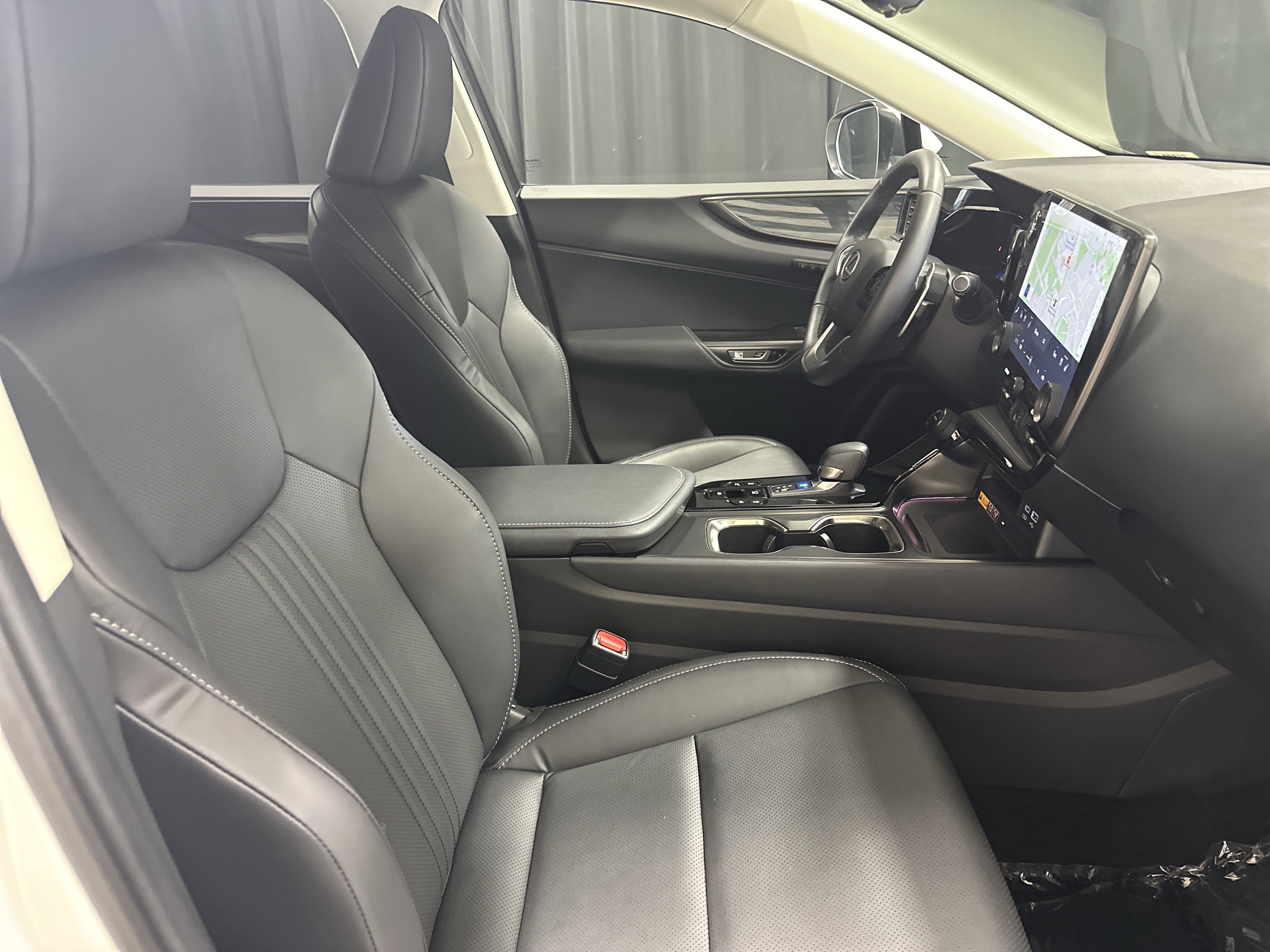 Used 2024 Lexus NX 350 AWD image 33