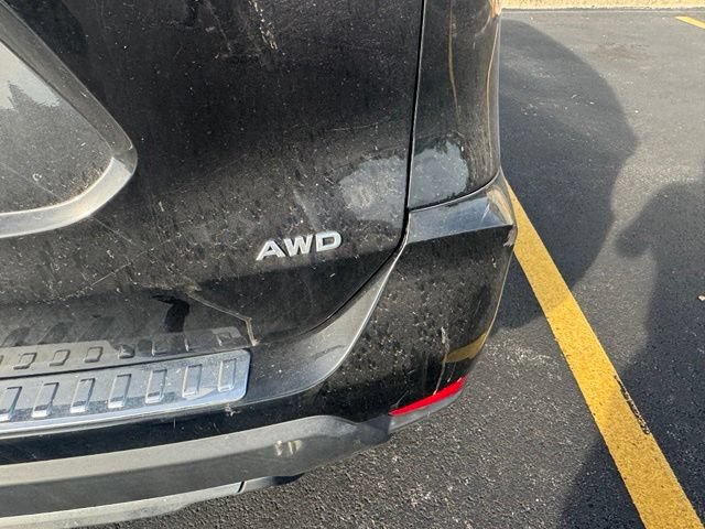 Used 2018 Nissan Rogue S AWD/4WD image 8