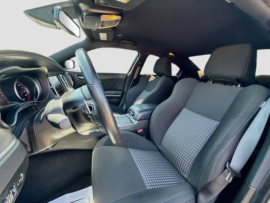 Used 2023 Dodge Charger Scat Pack w/ Technology Group RWD image 12