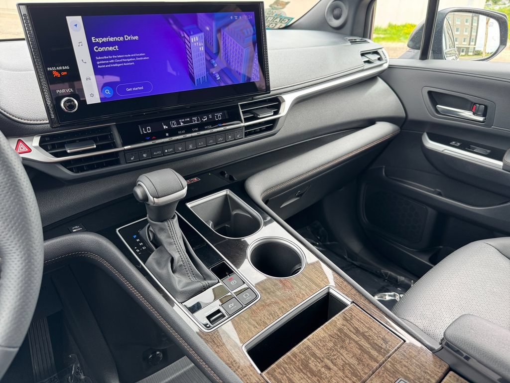 Certified 2026 Toyota Sienna Platinum AWD/4WD image 30