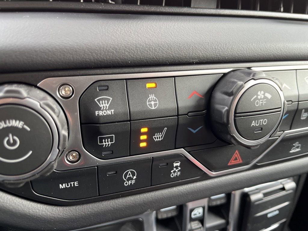 New 2026 Jeep Gladiator Mojave AWD/4WD image 6