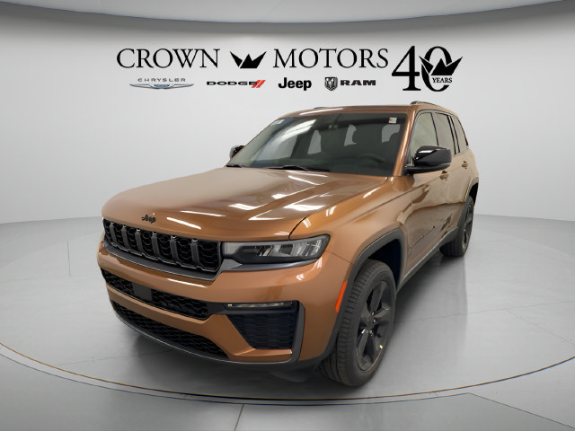 Used 2026 Jeep Grand Cherokee Limited w/ Limited Altitude Package AWD/4WD image 3