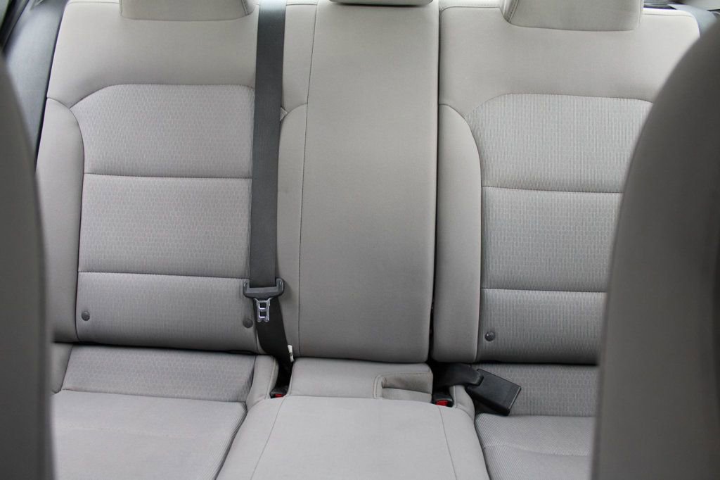 Used 2018 Hyundai Elantra SEL image 17