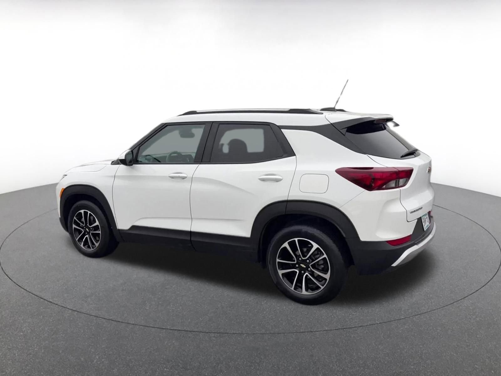 Used 2025 Chevrolet TrailBlazer LT image 10