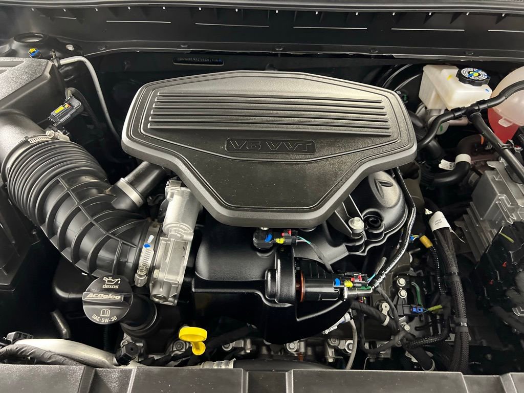 Used 2025 Chevrolet Blazer RS image 36