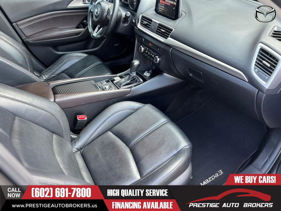 Used 2018 MAZDA MAZDA3 Touring FWD image 25