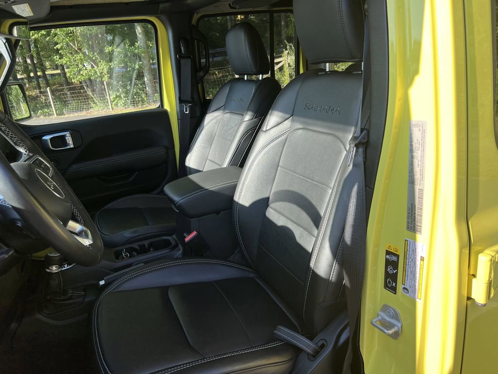 Used 2023 Jeep Wrangler Unlimited Sahara w/ Dual Top Group image 14